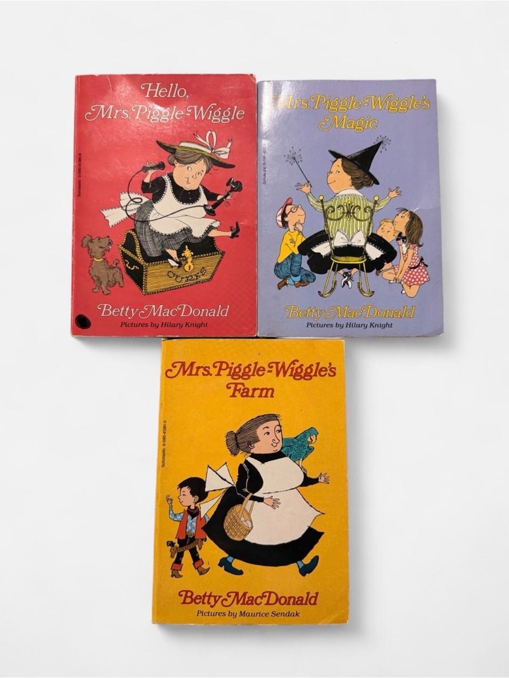 VNTLot 3 MRS PIGGLE-WIGGLE Betty MacDonald matching set 1987 HELLO FARM MAGIC pb